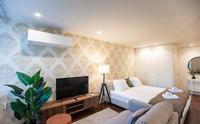 Bombarda 2L - Peaceful Studio In Art District By Lovelystay